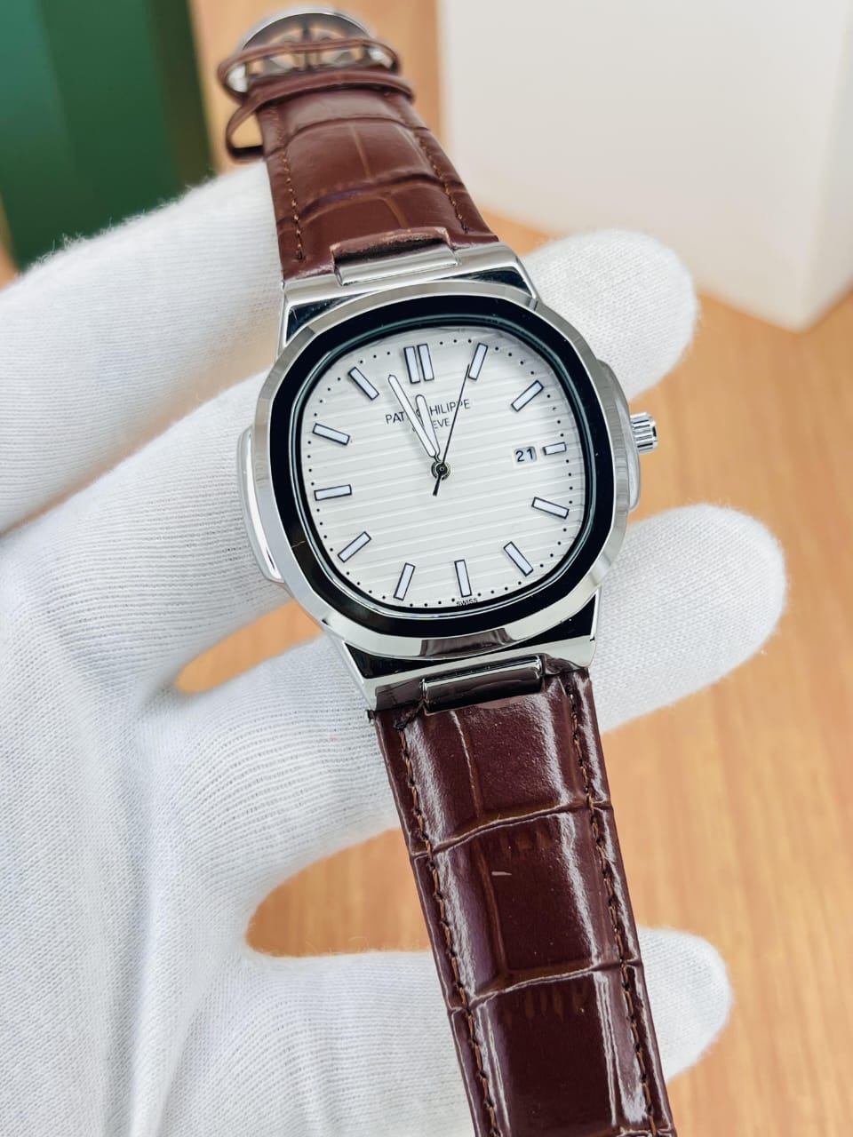 Patek Philippe Leather Strap Watch – Brown and white